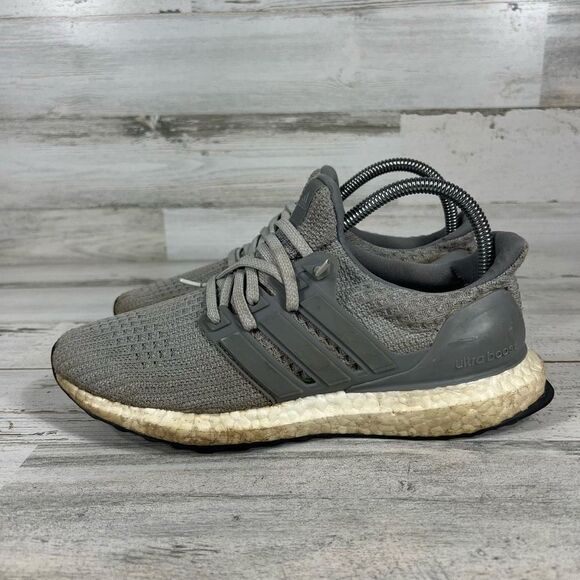 Adidas‎ Women's Ultraboost Gray Training Athletic Shoes US 7.5 - Picture 2 of 8